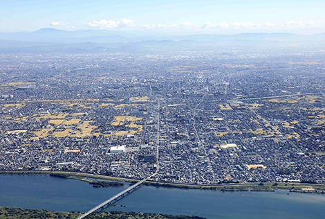 木曽川沿川の航空写真